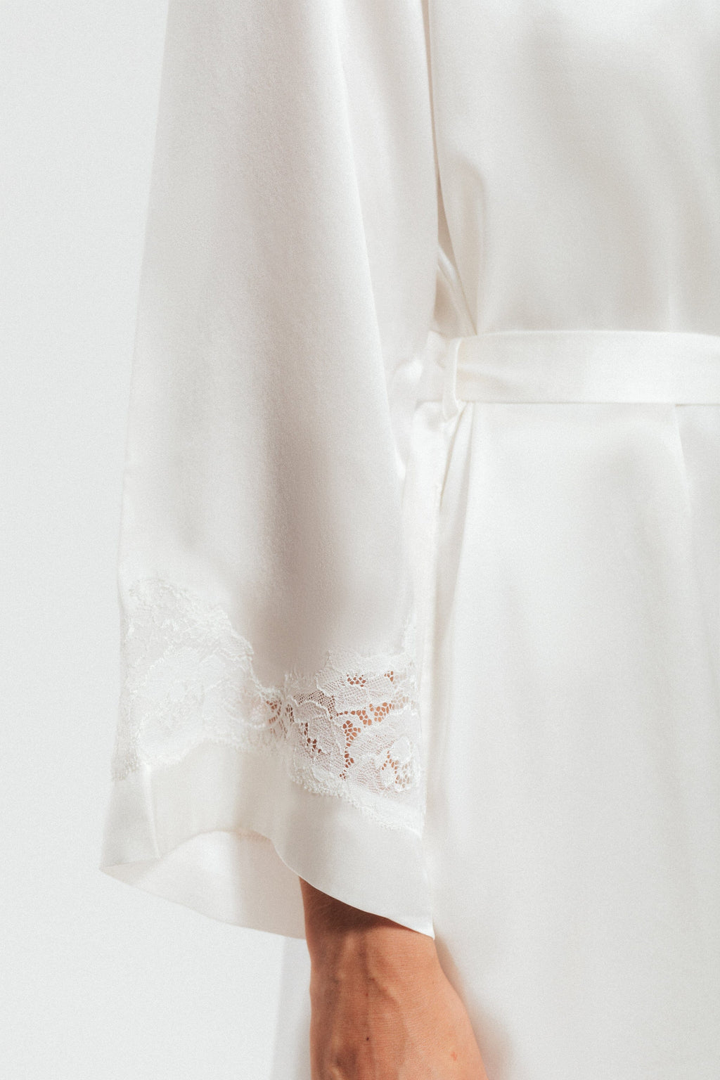 Morgan Short Robe