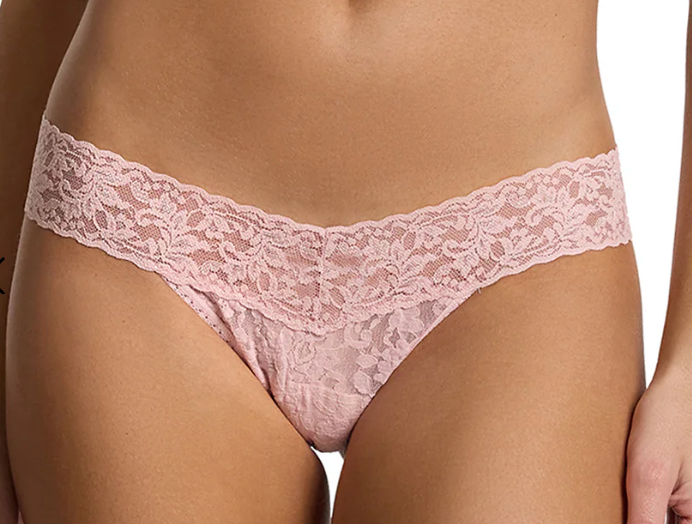 Sig Lace Low Rise Thong